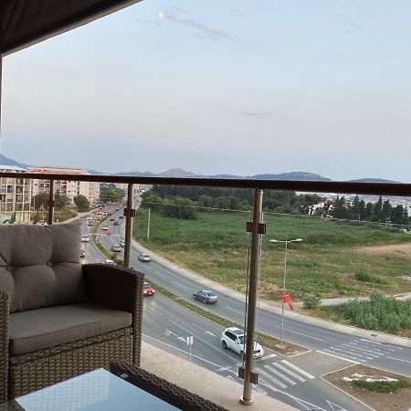 Bitcoin And Ethereum Deluxe Apartments Bar Extérieur photo