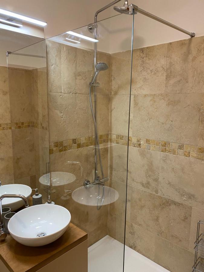 Bitcoin And Ethereum Deluxe Apartments Bar Extérieur photo