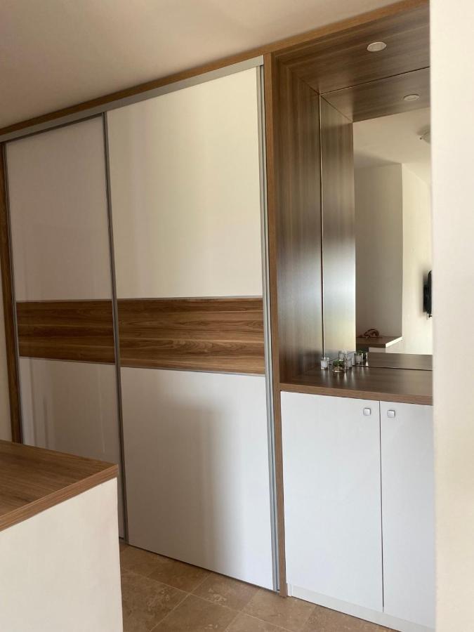 Bitcoin And Ethereum Deluxe Apartments Bar Extérieur photo