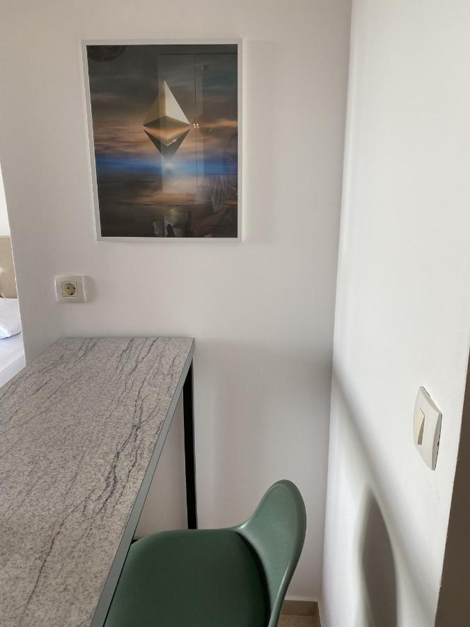 Bitcoin And Ethereum Deluxe Apartments Bar Extérieur photo